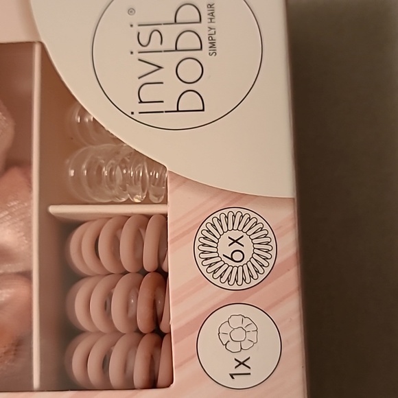 INVISI BOBBLE BRAND HAIR SCRUNCHIE AND PONY TAIL HOLDERS - Picture 4 of 6